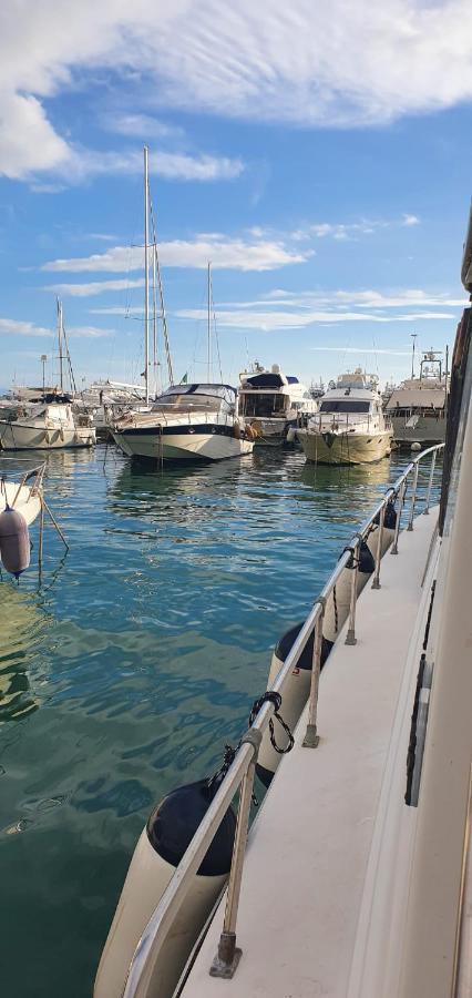 Hotel Salerno Yacht Exterior foto
